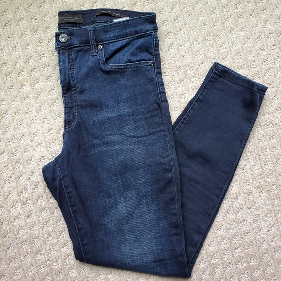 Banana Republic High Rise Jegging Dark Wash - Picture 1 of 3
